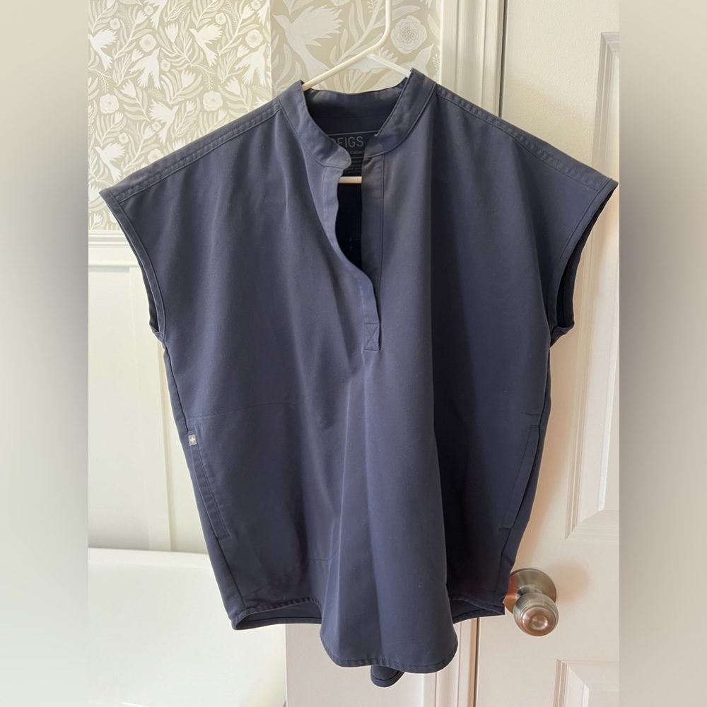 Figs Rafaela scrub top size xs